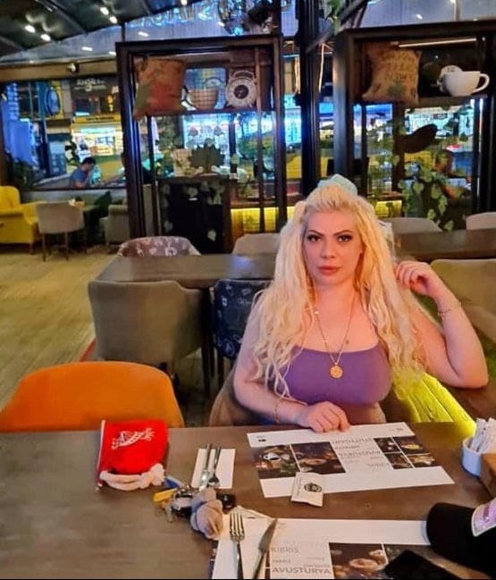 Adana Gerçek Resimli Seksi Sarışın Elit Escort HANDE - Image 28